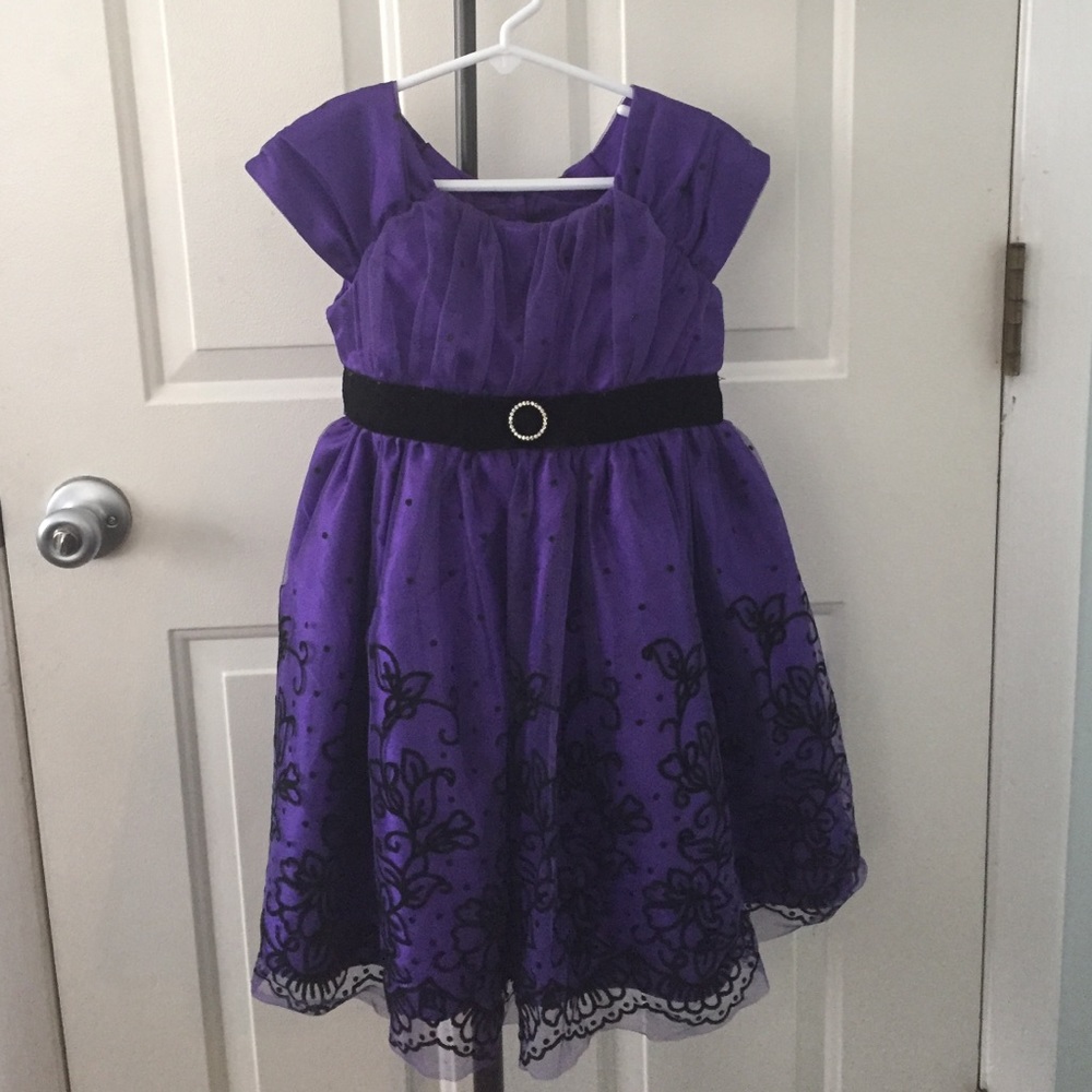 💜size 6 Jona Michelle Tulle layered purple dress